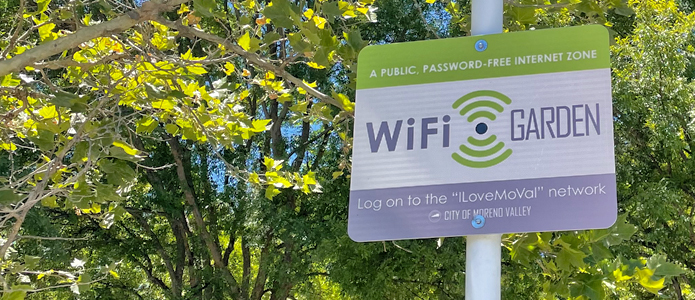 Moval WiFi Gardens public signage.