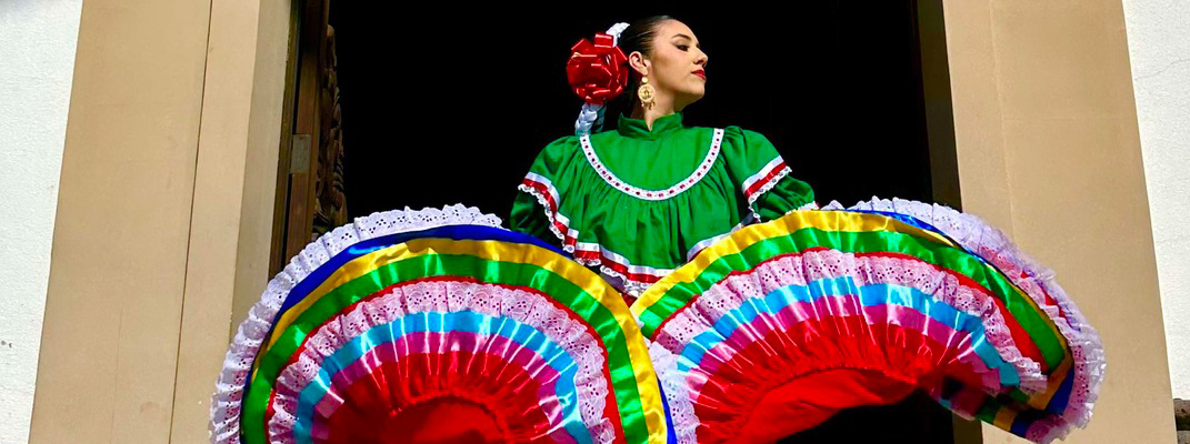 Alebrijes Ballet Folklorico Dancers